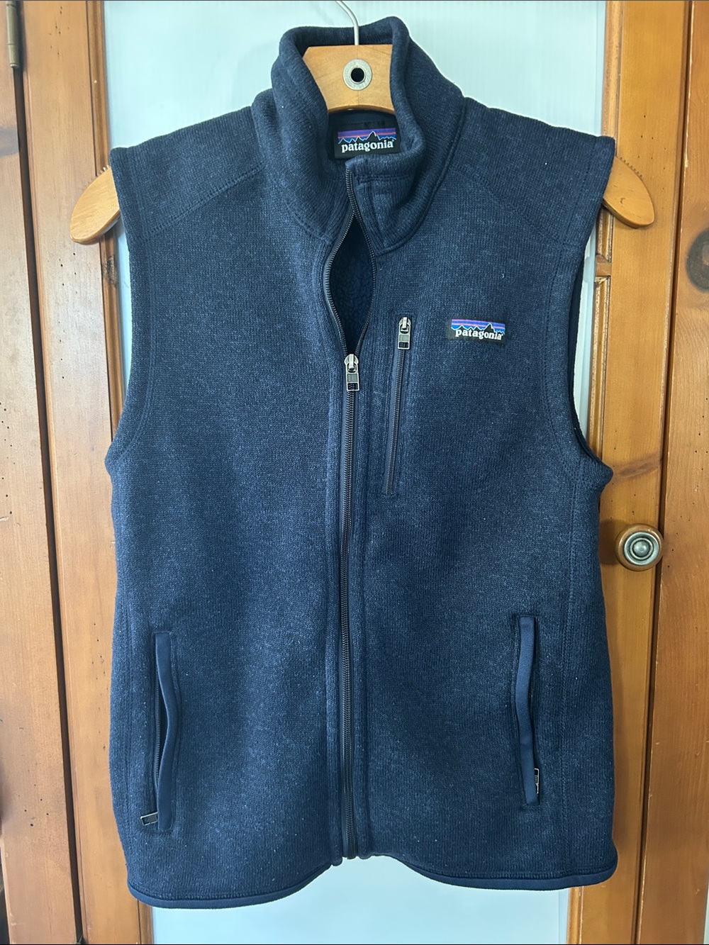 Patagonia Wonen’s Dark Navy Fleece Vest